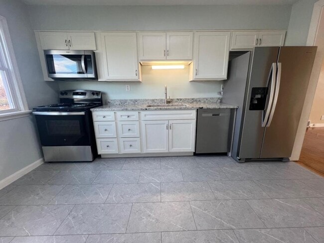 Photo - 2905 Abigail Dr House