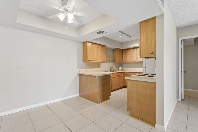 Foto del edificio - 4444 E Paradise Ln