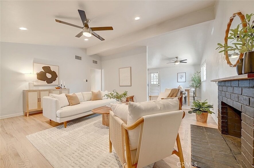 Photo - 2044 W Spruce Avenue Unit
