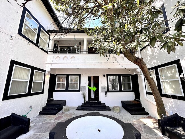 Foto del edificio - 415 Fairview St