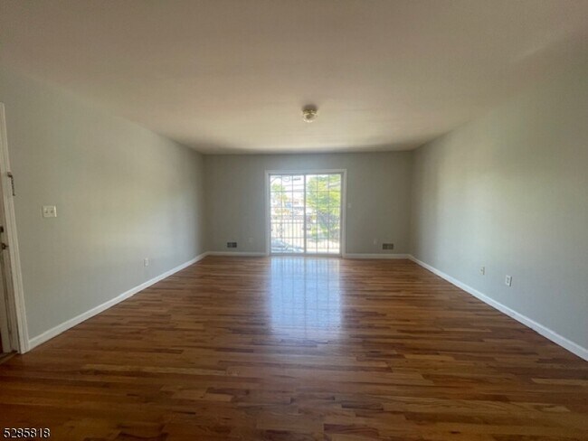 Foto del edificio - 716 Myrtle St