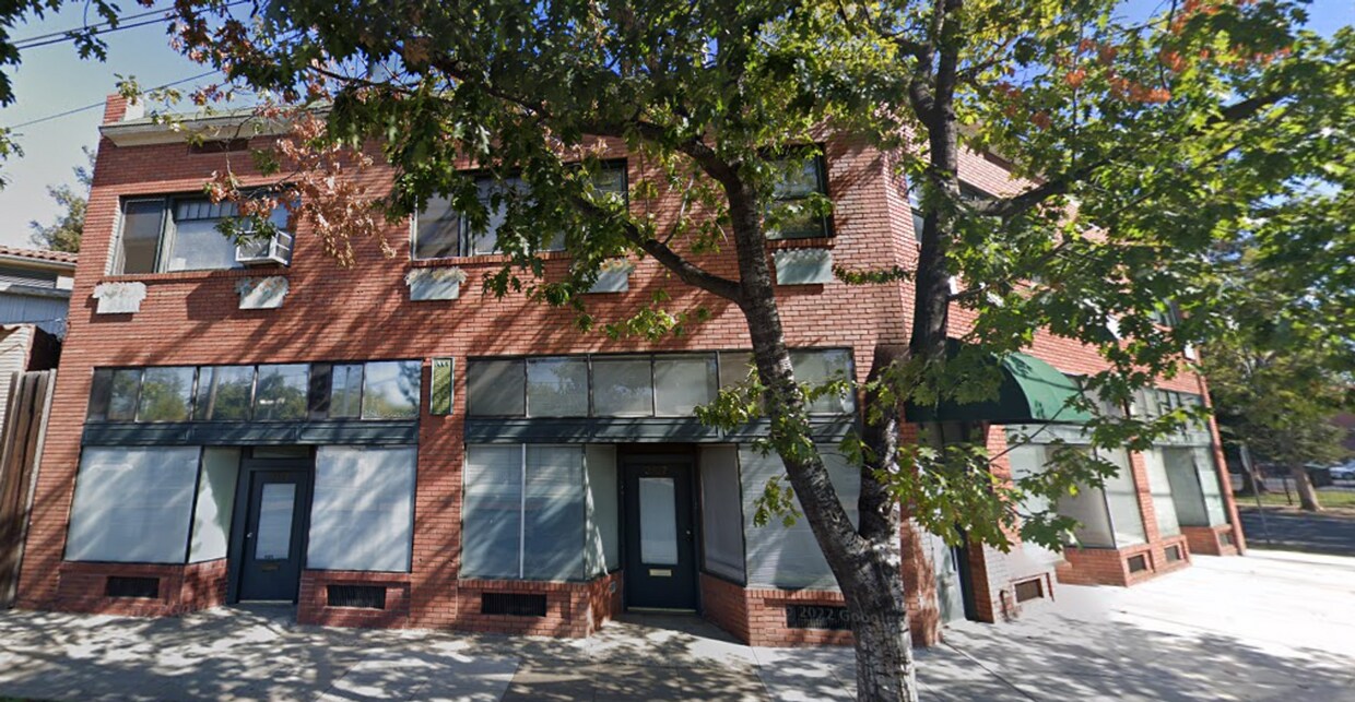 Primary Photo - 3129 Broadway
