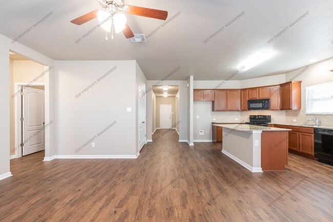 Building Photo - 7800 Lee Hall Loop