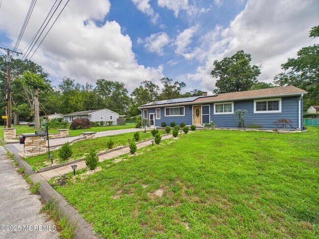 Building Photo - 2668 Midway Ave
