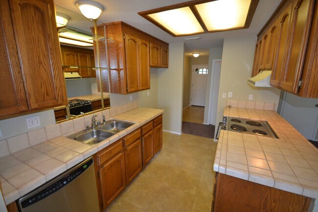 Building Photo - 8931 Sonoma Valley Way
