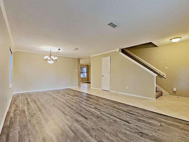Building Photo - 10502 Mills Cove St