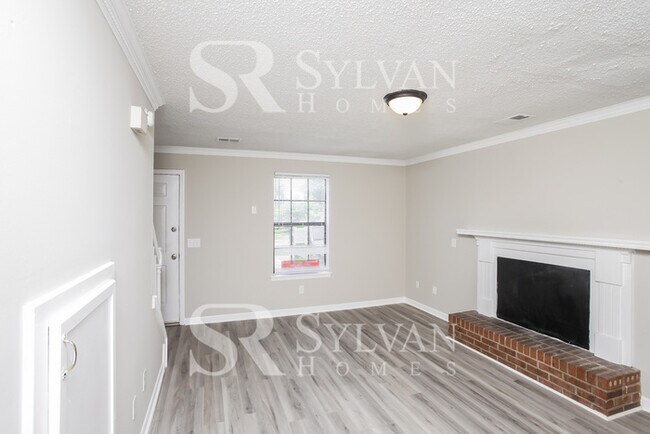 Building Photo - Enjoy living the good life in this 2 bedro...