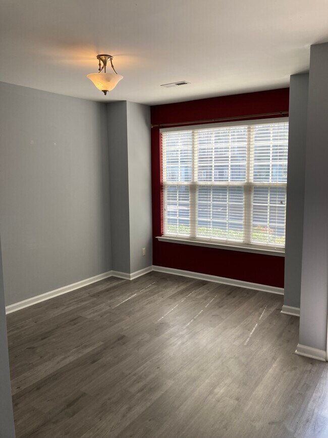 Building Photo - 8300 City Loft Ct