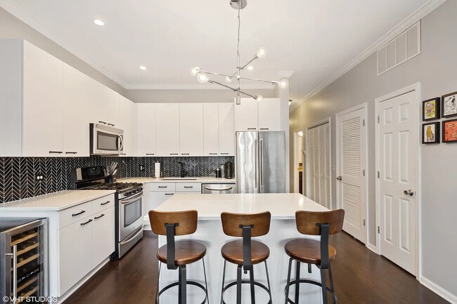 Foto del edificio - 2117 W Rice St