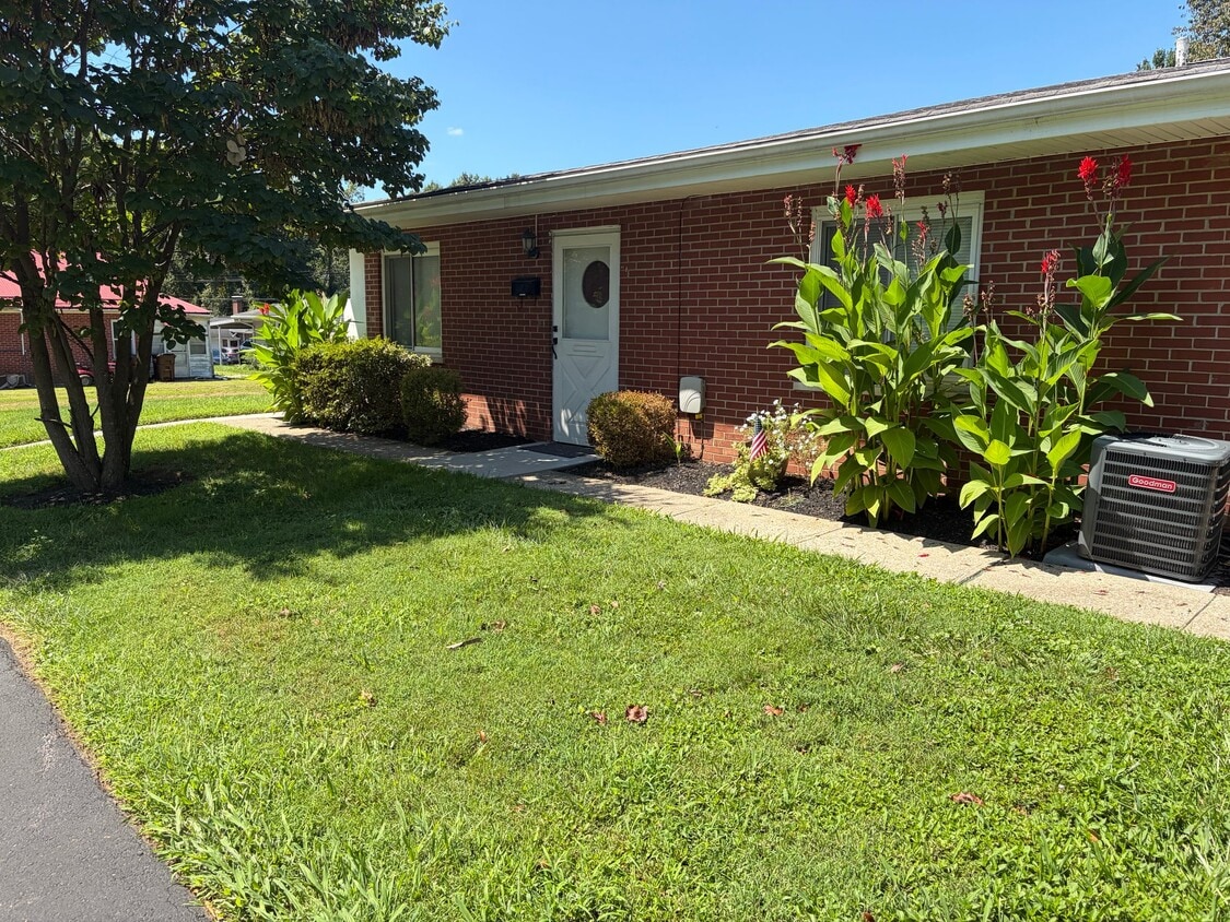 Photo - 475 Old Boston Rd (Batavia, OH)