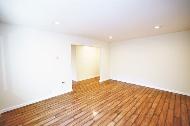 Foto del edificio - 1126 King St