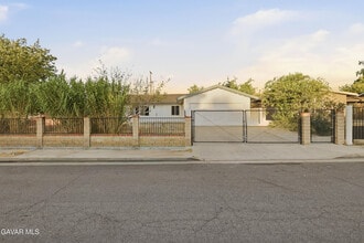 Building Photo - 38466 Sumac Ave