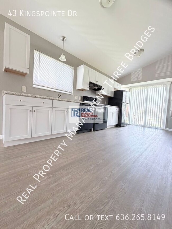 Building Photo - 43 Kingspointe Dr