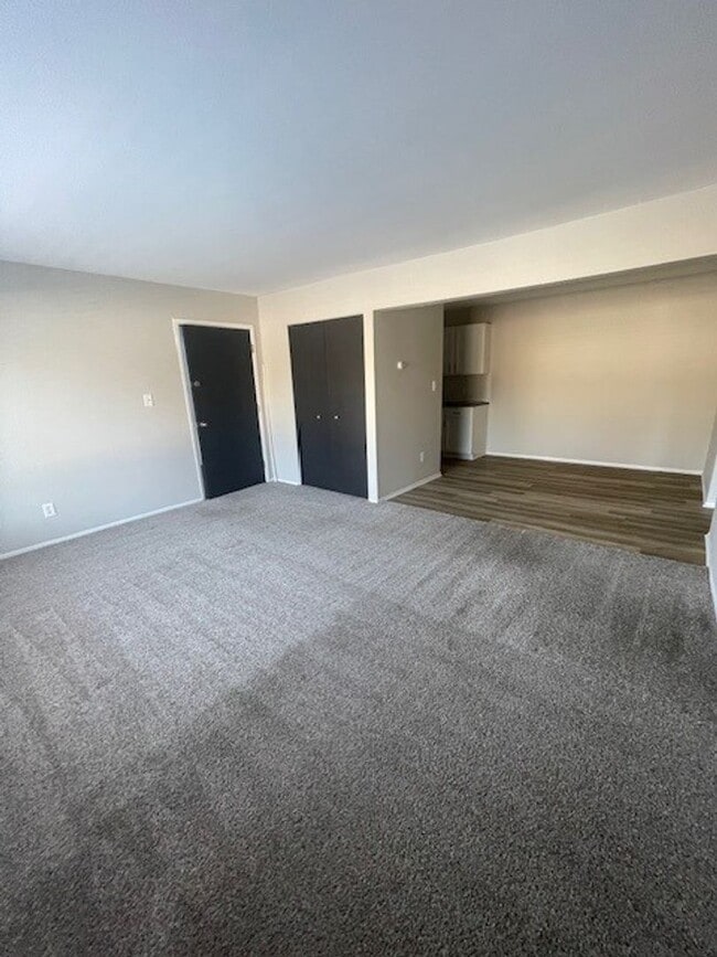 Interior Photo - 333 Marshall Apartments
