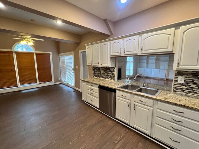 Building Photo - Prospect Area. Great location in Spring Creek
