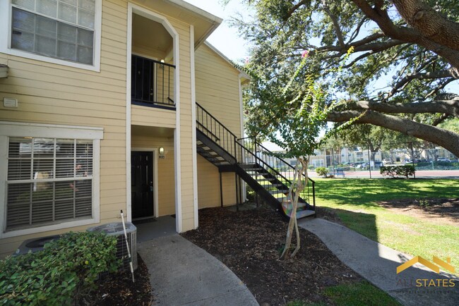 Building Photo - 1027 S Hiawassee Rd