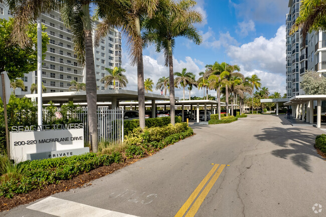 Building Photo - Seagate Towers Condominiums