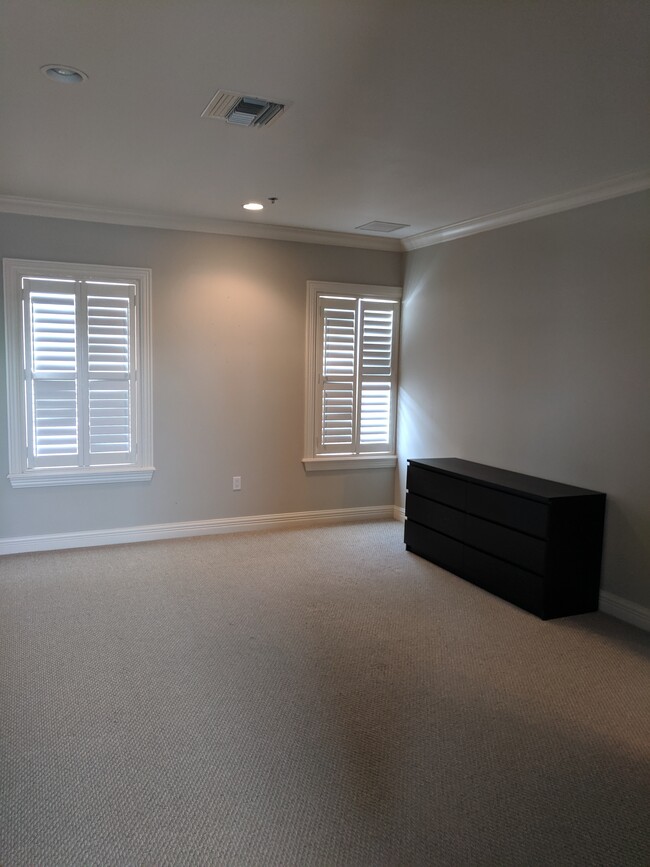 Foto del edificio - 250 3rd St NW