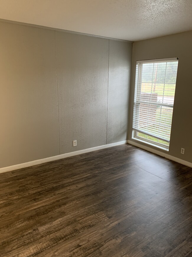 Bedroom in Apartment Unit - Pineview