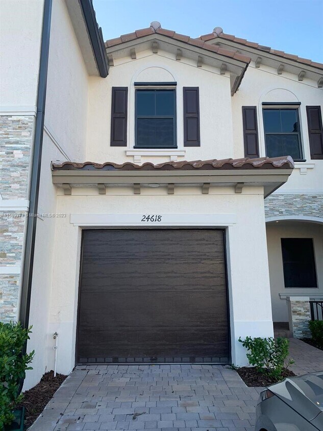 Building Photo - 24618 SW 119th Ct