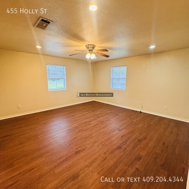 Foto del edificio - 455 Holly St
