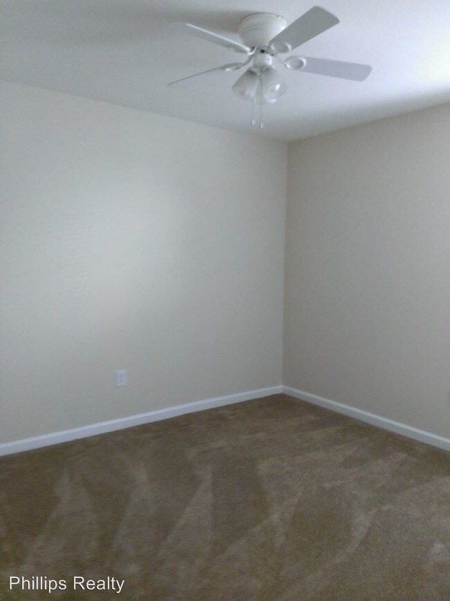 Building Photo - 3 br, 2 bath House - 915 Silvercrest Drive