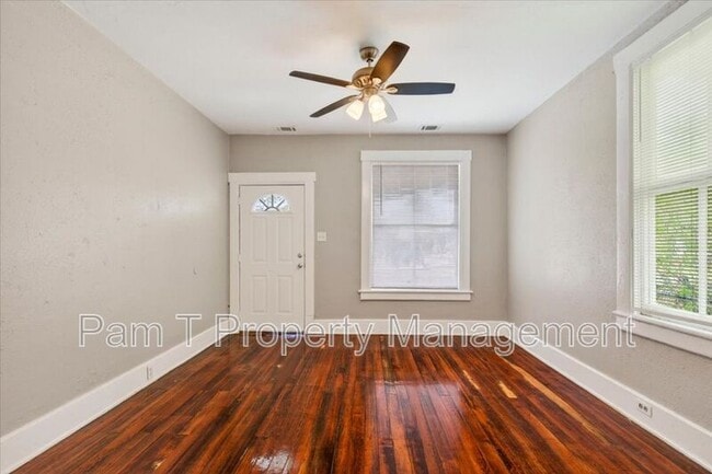 Building Photo - 118 W 56th St