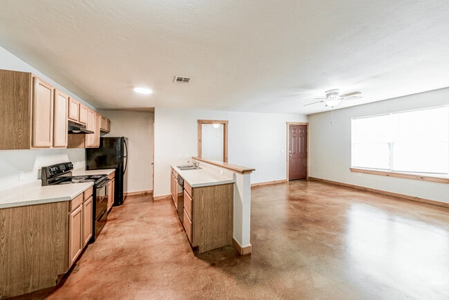 Foto del edificio - 5605 Stagecoach Dr