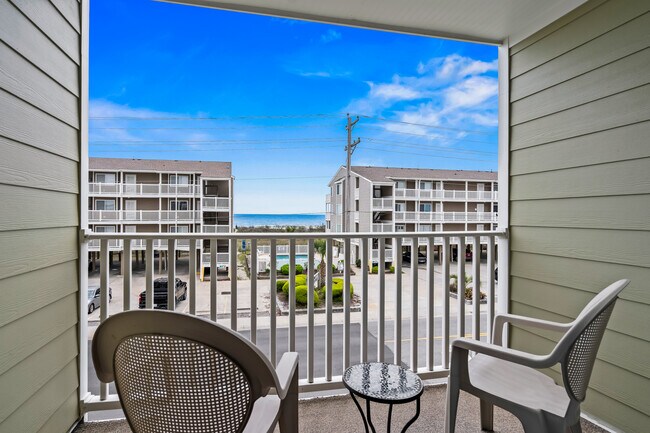 Foto del edificio - 4801 N Ocean Blvd