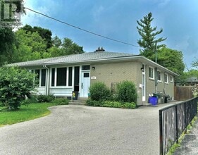 Building Photo - 253 Alsace Rd