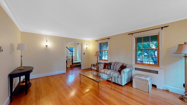 Building Photo - 1304 Tuckerman St NW