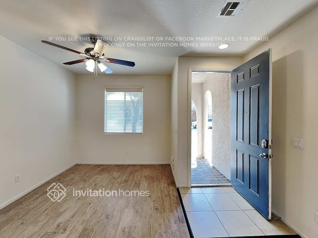 Building Photo - 10427 Val Piora St