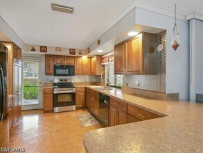 Building Photo - 851 Perrine Ct