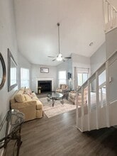 Building Photo - 2301 Beach Haven Dr