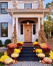 Building Photo - 160 Main St