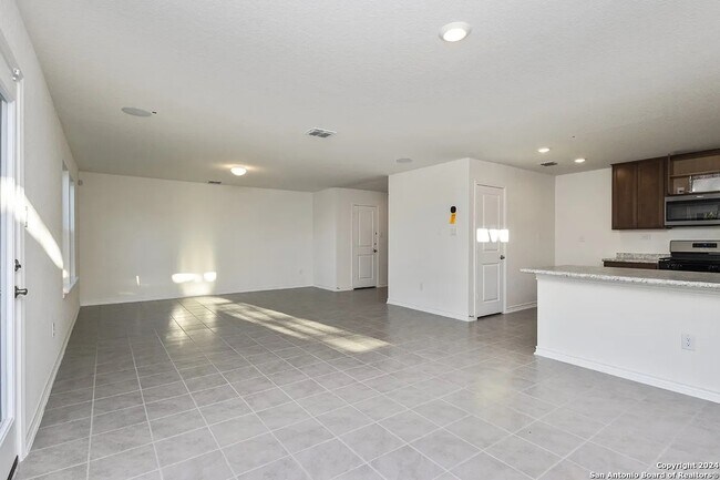 Gran habitación - 4845 Park Gln