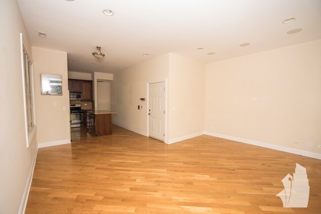 Foto del edificio - 3247 N Seminary Ave