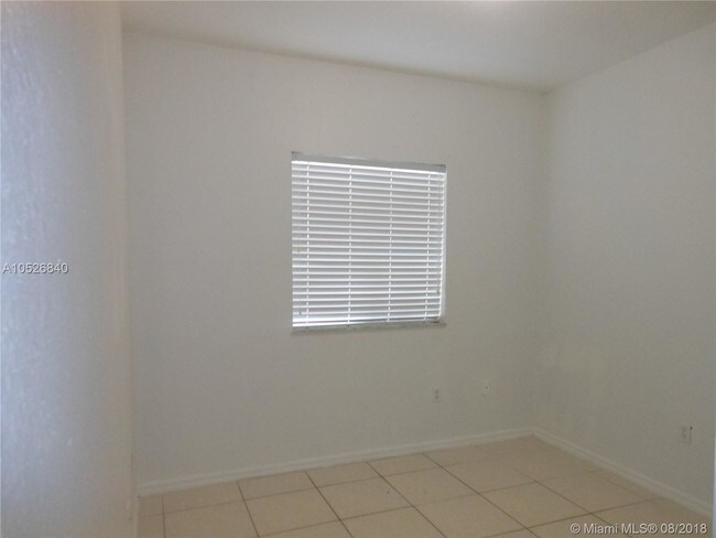 Foto del edificio - 6922 NW 179th St