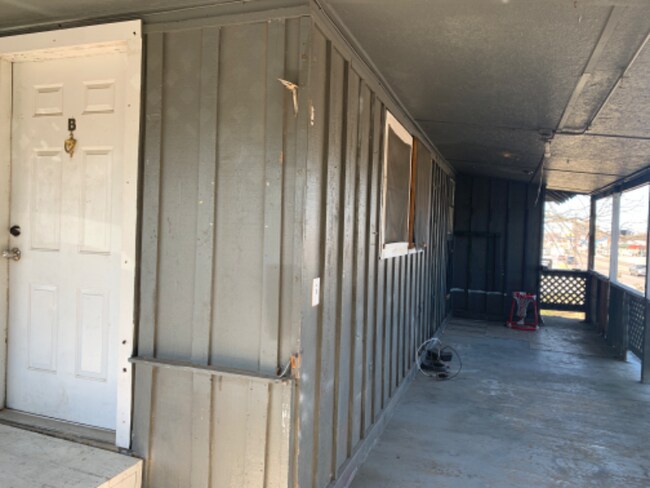 Building Photo - 1007 N Main St