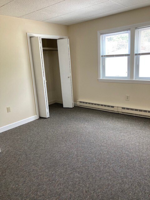 Foto del edificio - 30 Forest Rd