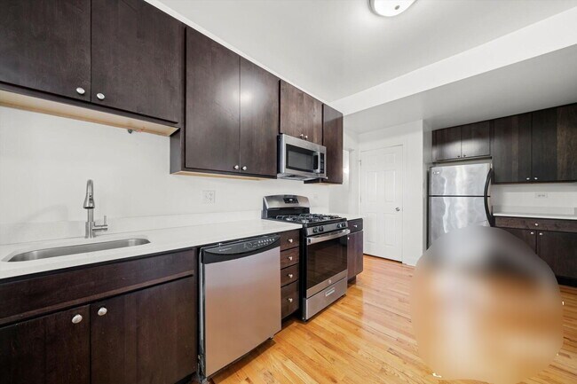 Foto del edificio - 3432 W Parker Ave