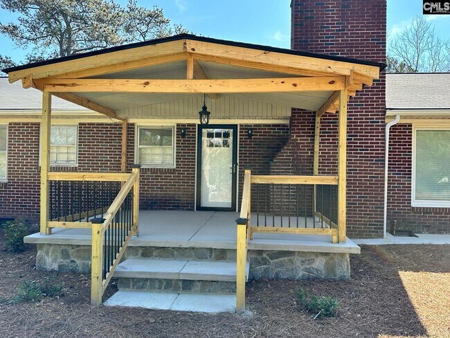 Building Photo - 142 Old Chapin Rd
