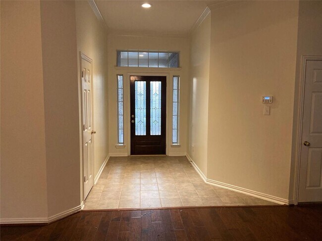 Foto del edificio - 3115 Chappelwood Dr