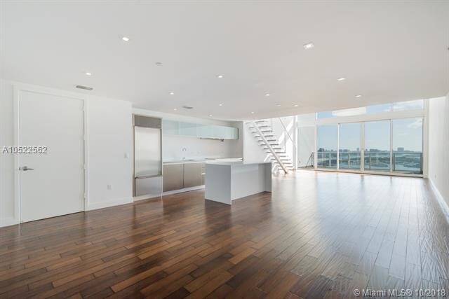 Building Photo - 1040 Biscayne Blvd