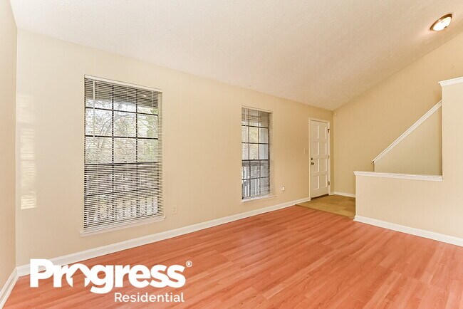 Building Photo - 4007 Day Trail N