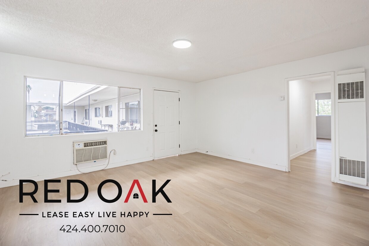 Foto principal - 26674 Ward St