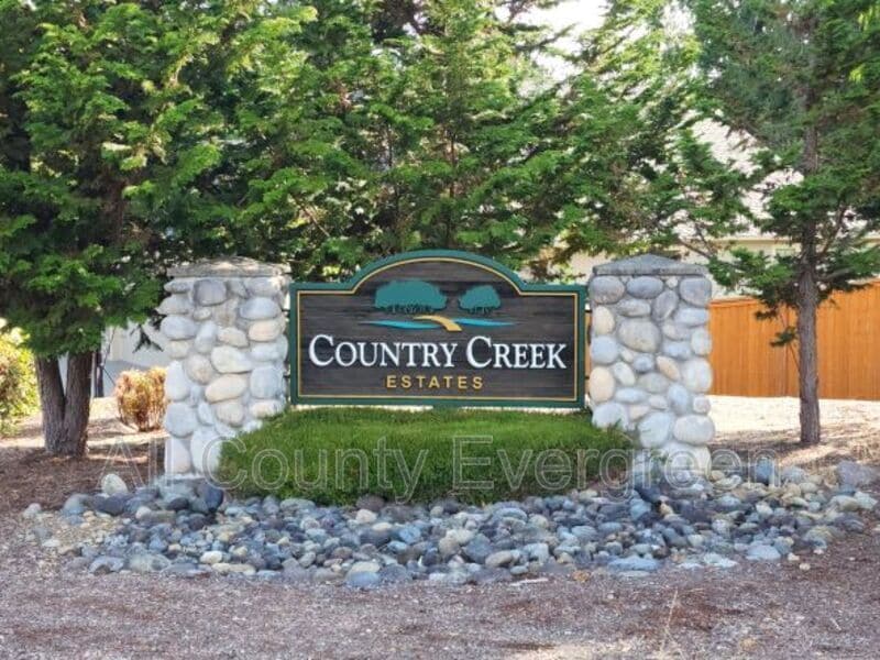 1320 213th Ave, Lake Tapps, WA 98391 House for Rent in Lake Tapps, WA