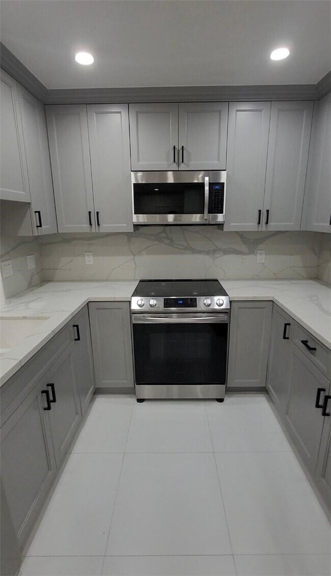 Foto del edificio - 1300 Midvale Ave