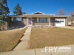 Building Photo - 941 W 79th Pl