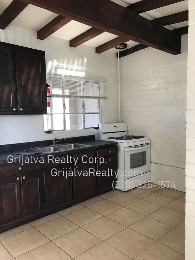 Foto del edificio - 744 W Nevada St